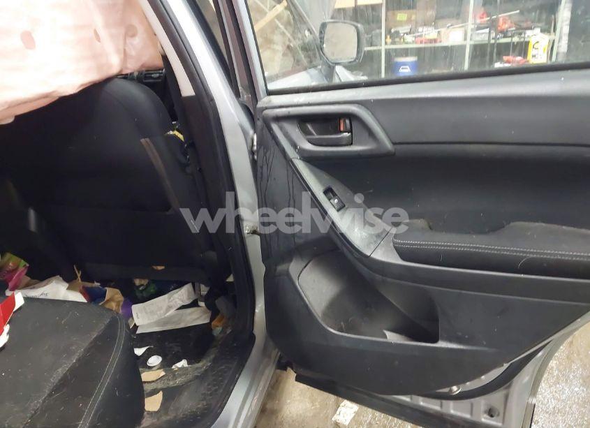Photo 8 of 2014 Subaru Forester 2.5I (VIN JF2SJAAC4EH414350)