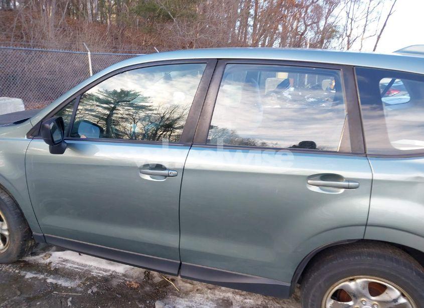 Photo 13 of 2016 Subaru Forester 2.5I (VIN JF2SJAAC4GH556832)