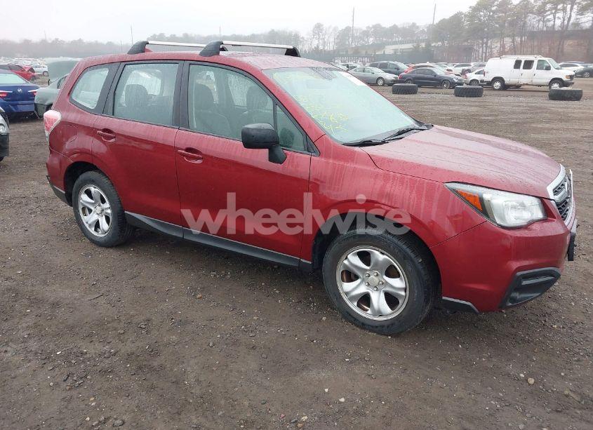 2018 Subaru Forester 2.5I (VIN JF2SJAAC4JG537677) main photo