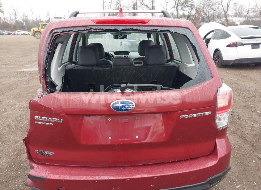 Photo 16 of 2018 Subaru Forester 2.5I (VIN JF2SJAAC4JG537677)