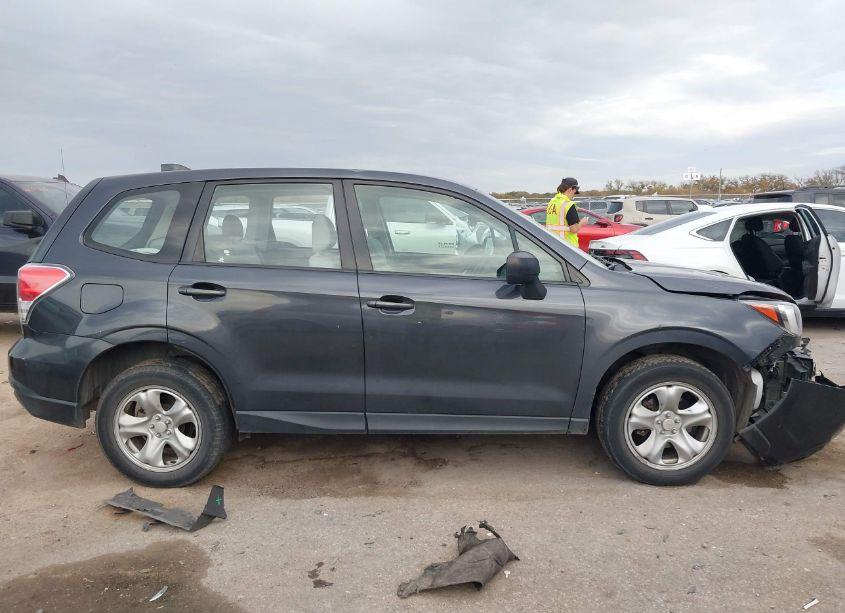 Photo 13 of 2018 Subaru Forester 2.5I (VIN JF2SJAAC4JH611061)