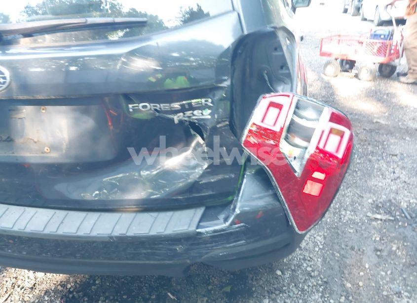 Photo 13 of 2014 Subaru Forester 2.5I (VIN JF2SJAAC5EH512996)