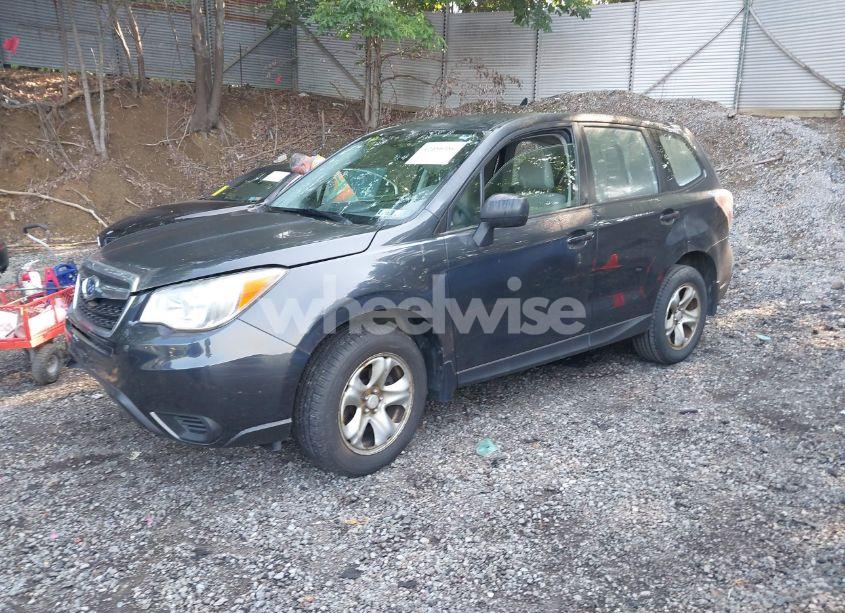 Photo 2 of 2014 Subaru Forester 2.5I (VIN JF2SJAAC5EH512996)