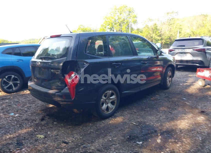 Photo 4 of 2014 Subaru Forester 2.5I (VIN JF2SJAAC5EH512996)