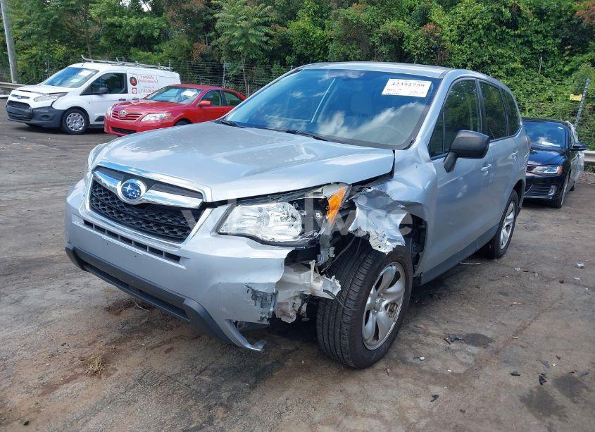 Photo 2 of 2016 Subaru Forester 2.5I (VIN JF2SJAAC5GH404042)