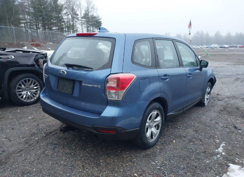 Photo 4 of 2018 Subaru Forester 2.5I (VIN JF2SJAAC5JG511671)
