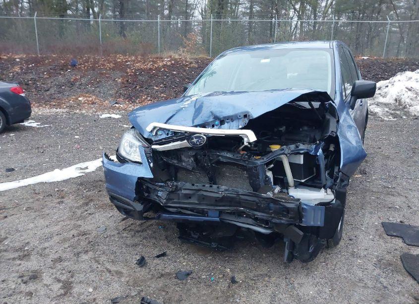 Photo 6 of 2018 Subaru Forester 2.5I (VIN JF2SJAAC5JG511671)