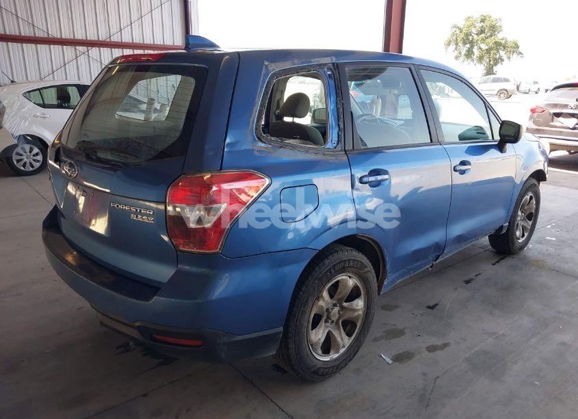 Photo 4 of 2016 Subaru Forester 2.5I (VIN JF2SJAAC6GG452607)