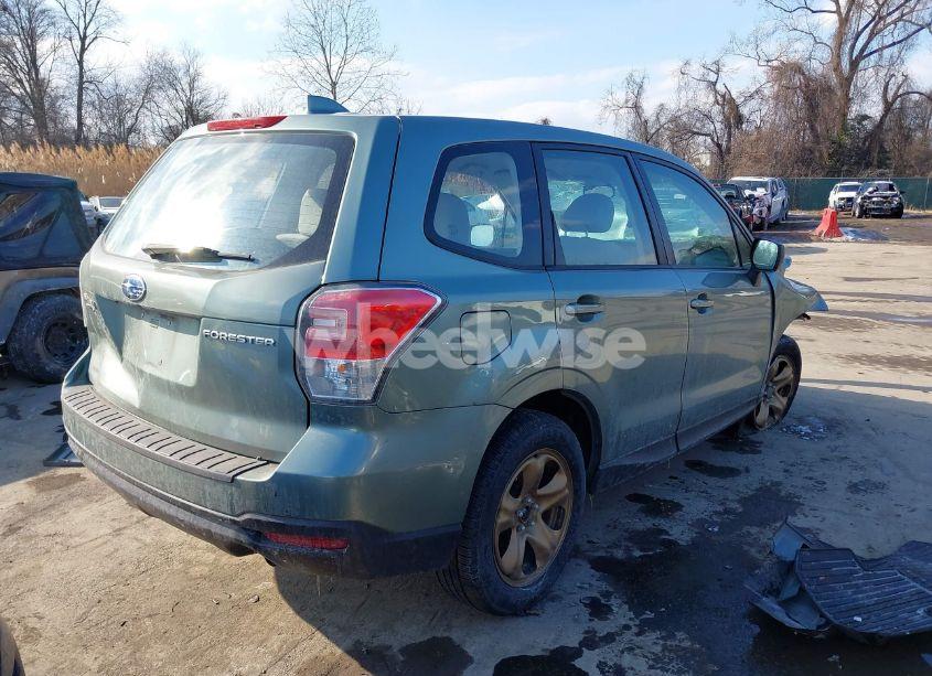 Photo 4 of 2018 Subaru Forester 2.5I (VIN JF2SJAAC6JG598724)