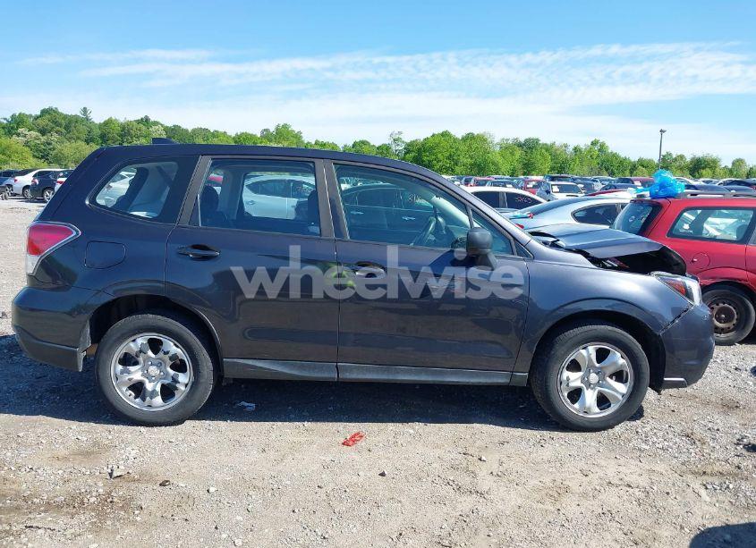 Photo 12 of 2018 Subaru Forester 2.5I (VIN JF2SJAAC6JH525816)