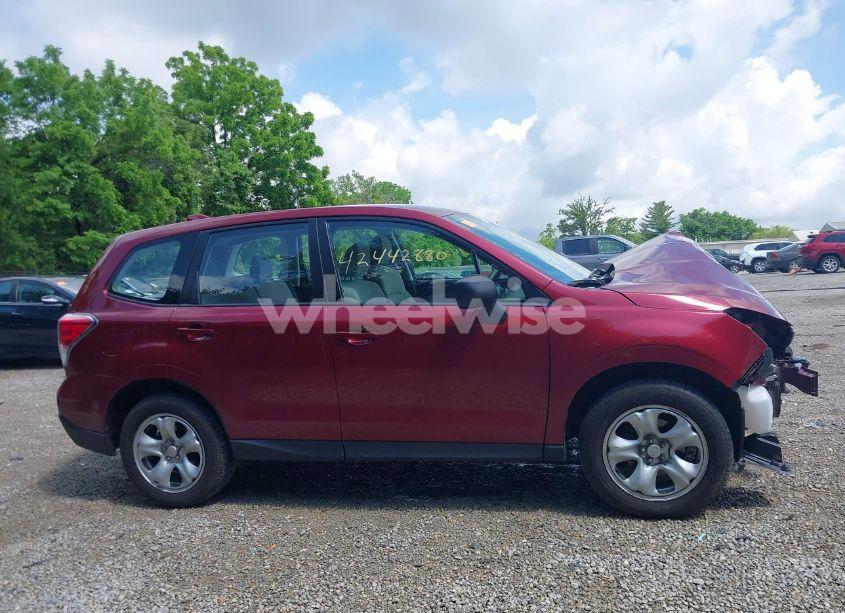 Photo 14 of 2018 Subaru Forester 2.5I (VIN JF2SJAAC6JH541420)