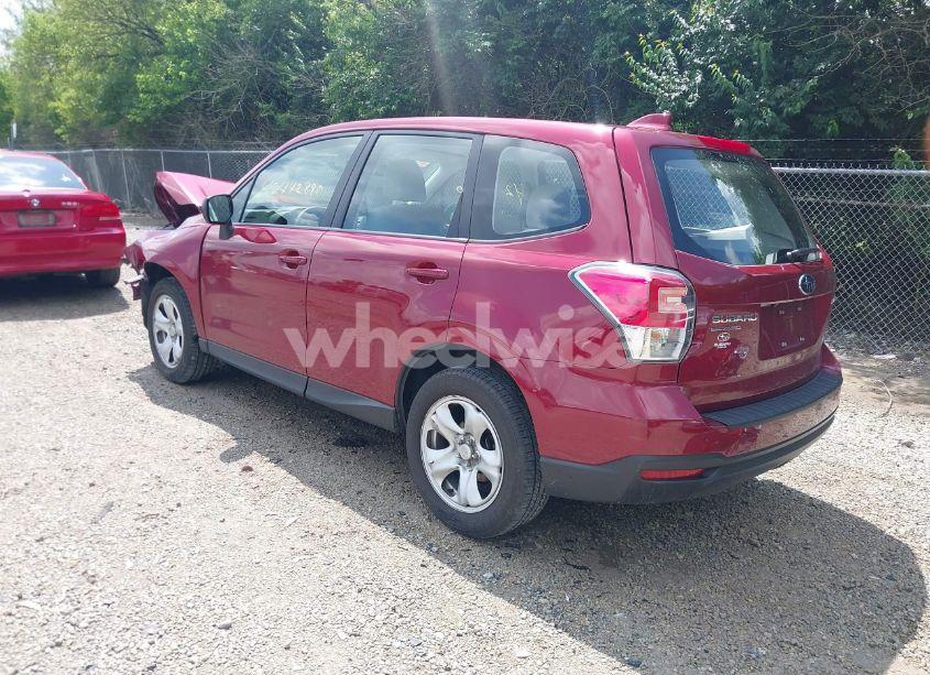 Photo 3 of 2018 Subaru Forester 2.5I (VIN JF2SJAAC6JH541420)