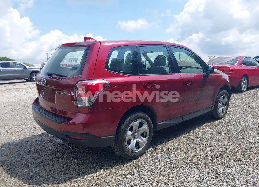 Photo 4 of 2018 Subaru Forester 2.5I (VIN JF2SJAAC6JH541420)