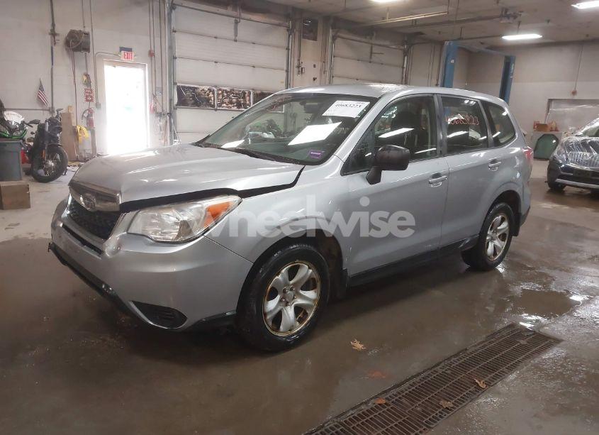 Photo 2 of 2014 Subaru Forester 2.5I (VIN JF2SJAAC8EH442118)