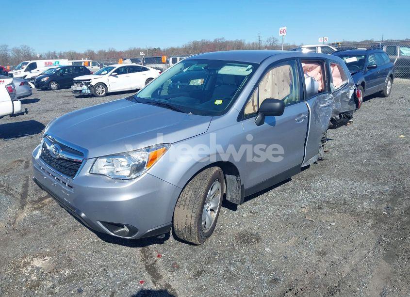 Photo 2 of 2016 Subaru Forester 2.5I (VIN JF2SJAAC8GH475641)