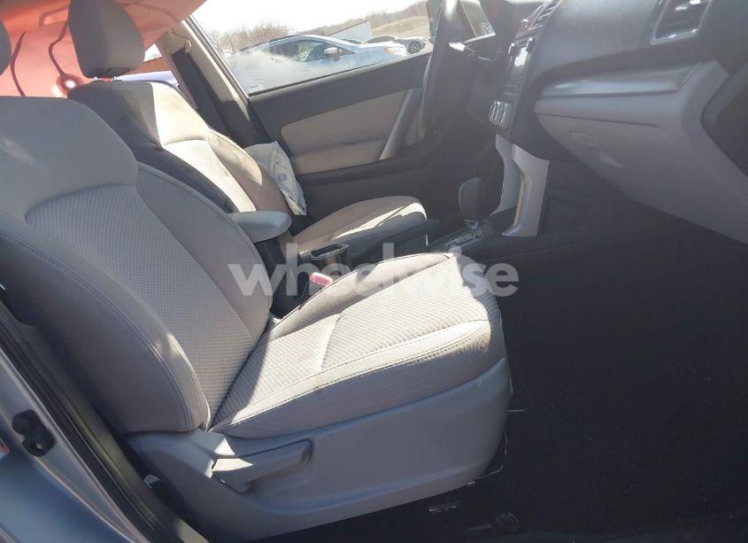 Photo 5 of 2016 Subaru Forester 2.5I (VIN JF2SJAAC8GH475641)