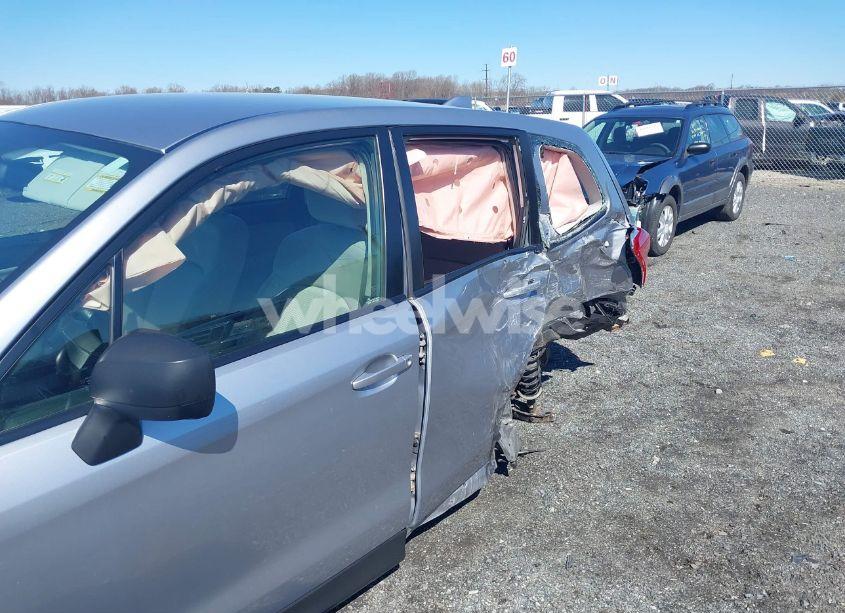 Photo 6 of 2016 Subaru Forester 2.5I (VIN JF2SJAAC8GH475641)