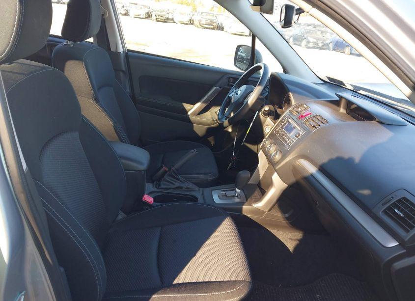 Photo 5 of 2014 Subaru Forester 2.5I (VIN JF2SJAAC9EH414876)