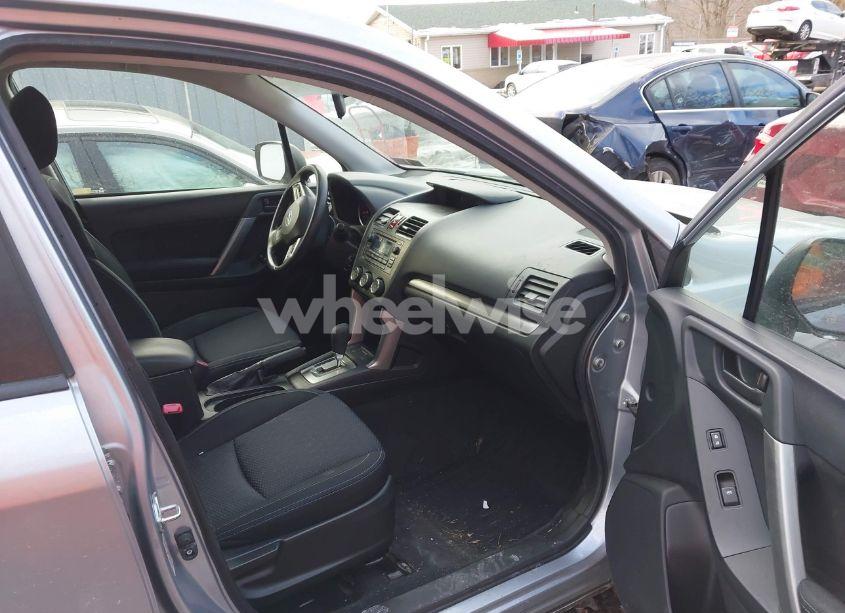 Photo 5 of 2014 Subaru Forester 2.5I (VIN JF2SJAAC9EH435565)