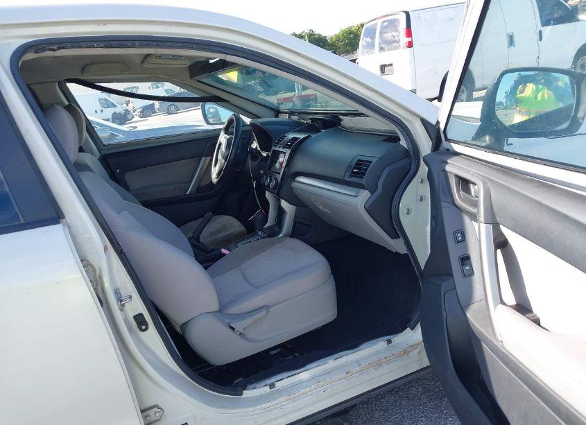 Photo 5 of 2014 Subaru Forester 2.5I (VIN JF2SJAAC9EH456058)