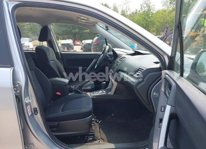 Photo 5 of 2014 Subaru Forester 2.5I (VIN JF2SJAAC9EH489321)