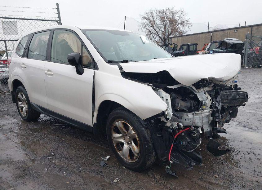 2015 Subaru Forester 2.5I (VIN JF2SJAAC9FH445272) main photo