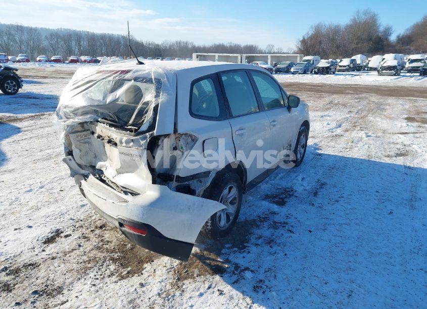 Photo 4 of 2015 Subaru Forester 2.5I (VIN JF2SJAACXFH464137)