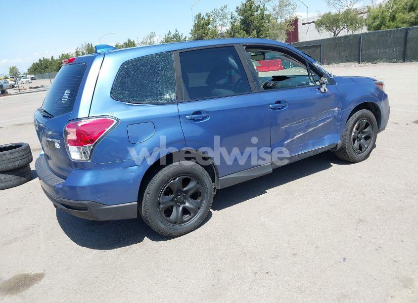 Photo 4 of 2018 Subaru Forester 2.5I (VIN JF2SJAACXJG560929)