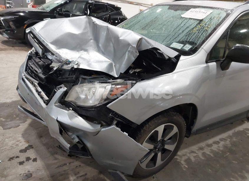 Photo 6 of 2017 Subaru Forester 2.5I (VIN JF2SJABC0HH440186)