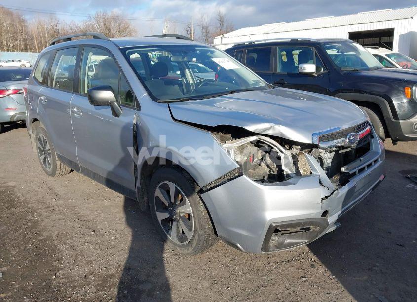2017 Subaru Forester 2.5I (VIN JF2SJABC0HH484088) main photo