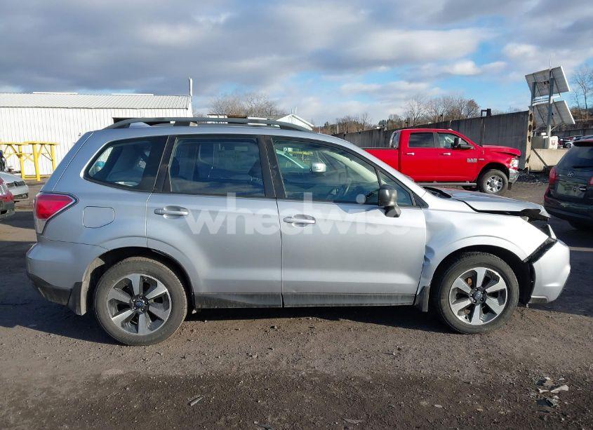 Photo 13 of 2017 Subaru Forester 2.5I (VIN JF2SJABC0HH484088)
