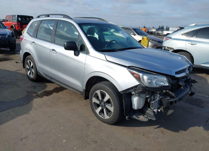 2017 Subaru Forester 2.5I (VIN JF2SJABC0HH487489) main photo