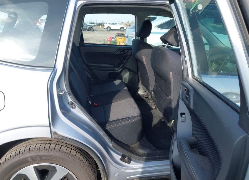 Photo 8 of 2017 Subaru Forester 2.5I (VIN JF2SJABC0HH487489)