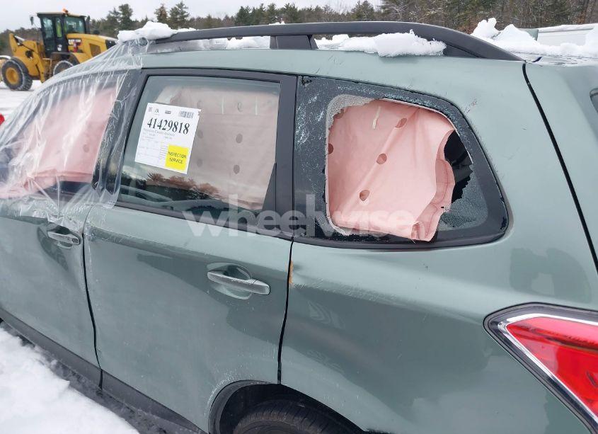 Photo 6 of 2018 Subaru Forester 2.5I (VIN JF2SJABC0JH436371)