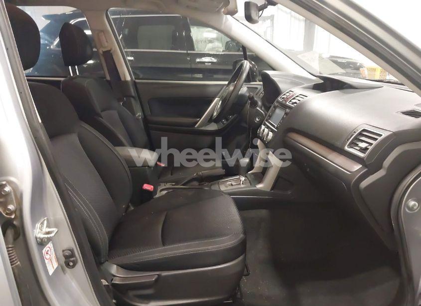 Photo 5 of 2016 Subaru Forester 2.5I (VIN JF2SJABC1GH459019)