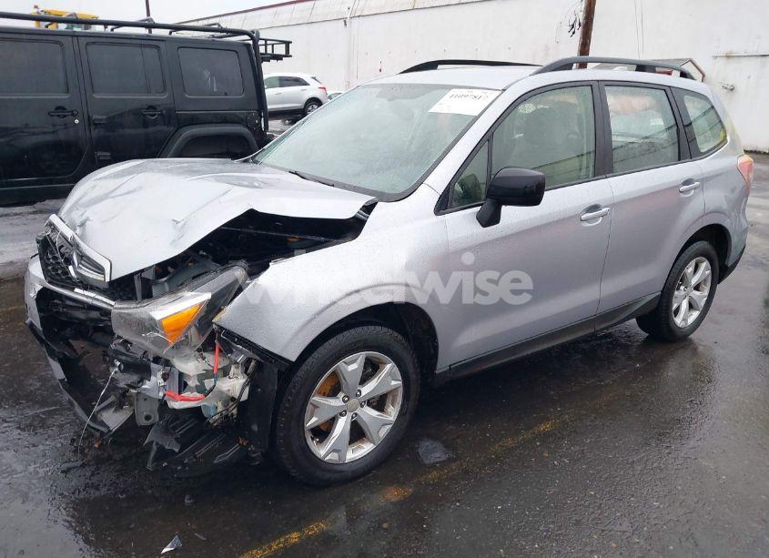 Photo 2 of 2016 Subaru Forester 2.5I (VIN JF2SJABC1GH560593)