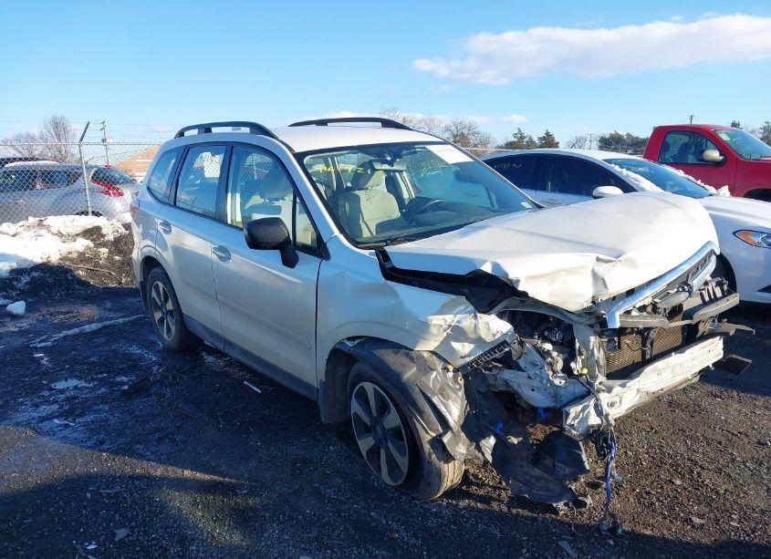 2017 Subaru Forester 2.5I (VIN JF2SJABC1HH574933) main photo