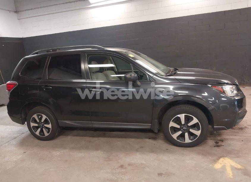 Photo 13 of 2018 Subaru Forester 2.5I (VIN JF2SJABC1JH421796)