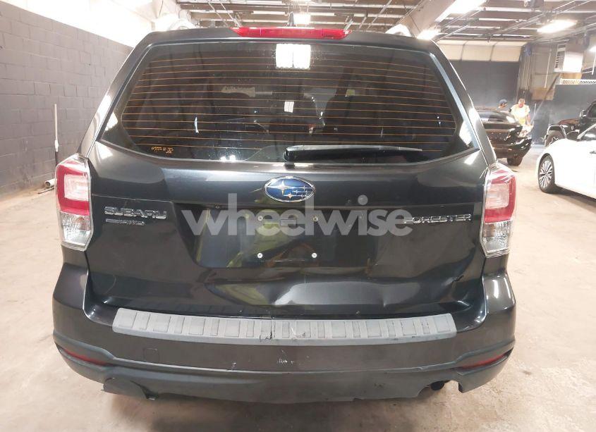 Photo 6 of 2018 Subaru Forester 2.5I (VIN JF2SJABC1JH421796)