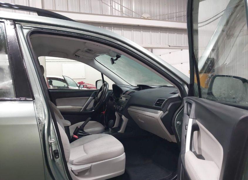 Photo 5 of 2015 Subaru Forester 2.5I (VIN JF2SJABC2FH547639)