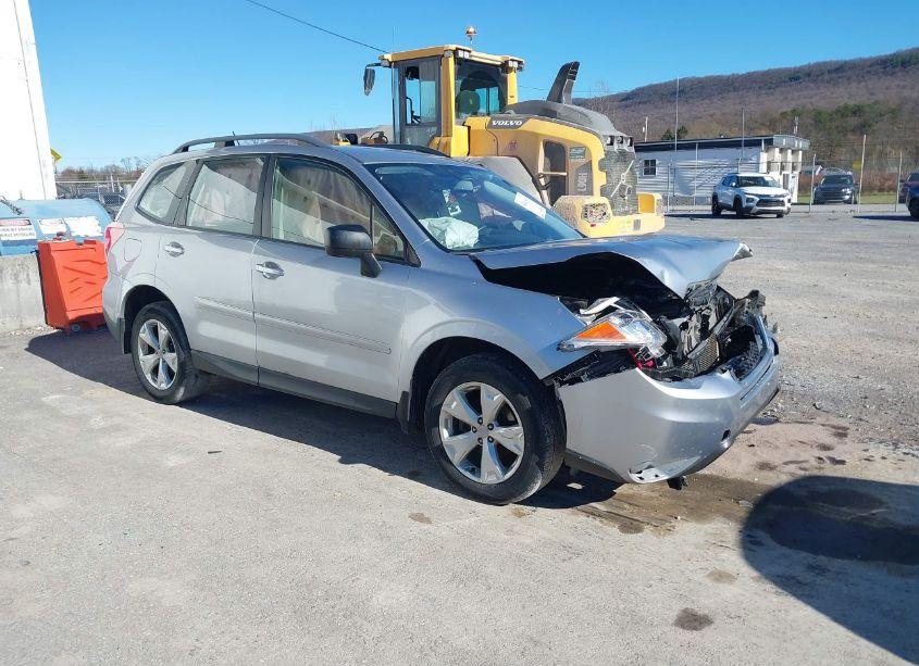 2015 Subaru Forester 2.5I (VIN JF2SJABC2FH555384) main photo