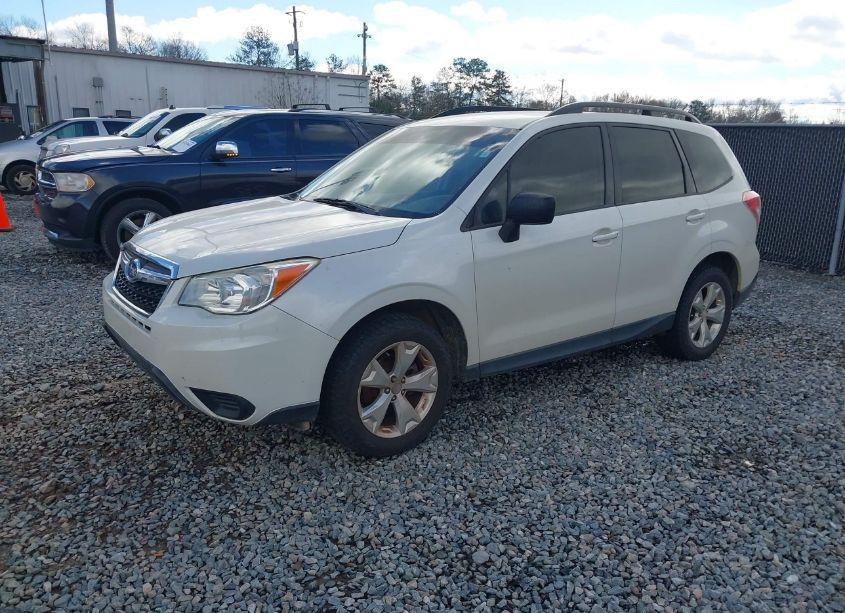 Photo 2 of 2015 Subaru Forester 2.5I (VIN JF2SJABC2FH576087)