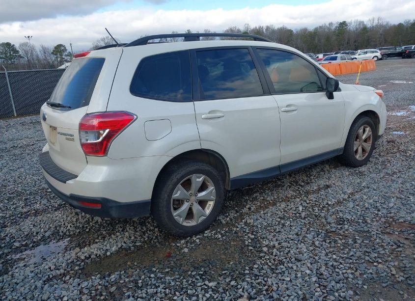 Photo 4 of 2015 Subaru Forester 2.5I (VIN JF2SJABC2FH576087)