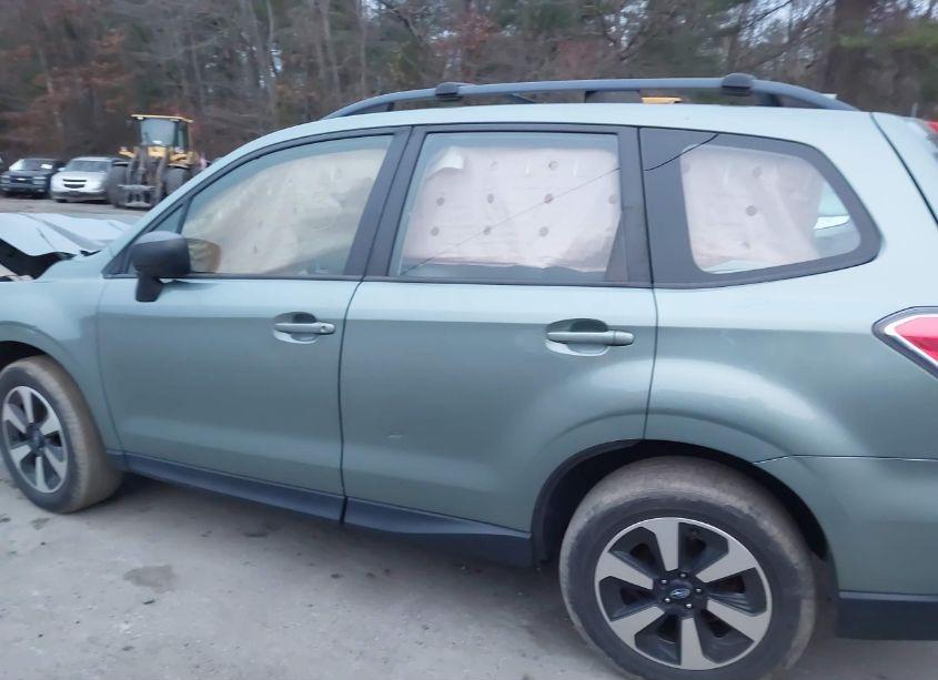 Photo 14 of 2017 Subaru Forester 2.5I (VIN JF2SJABC2HH426533)