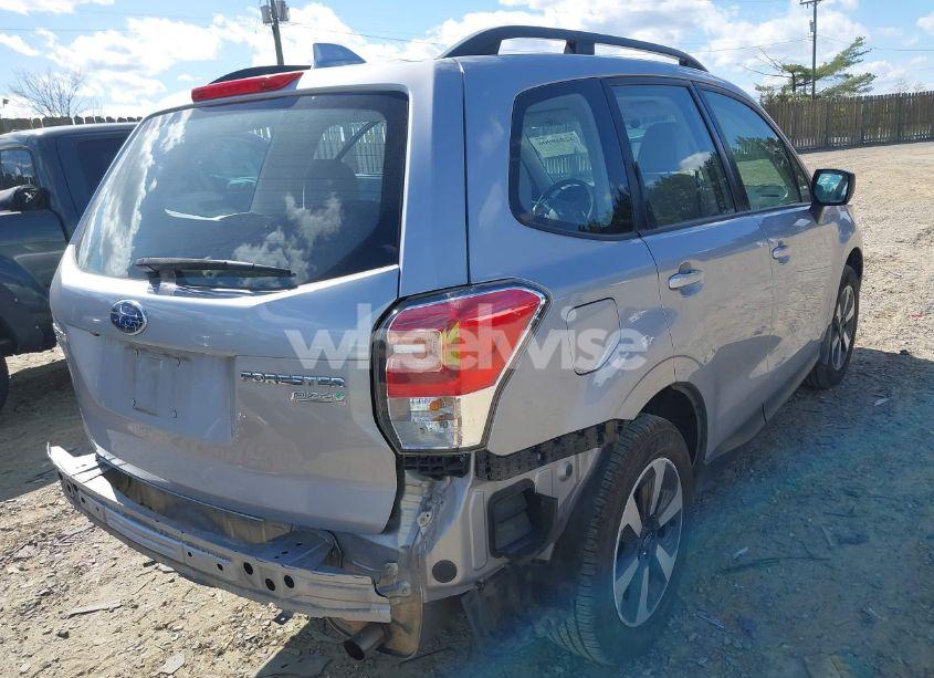 Photo 4 of 2017 Subaru Forester 2.5I (VIN JF2SJABC2HH560393)