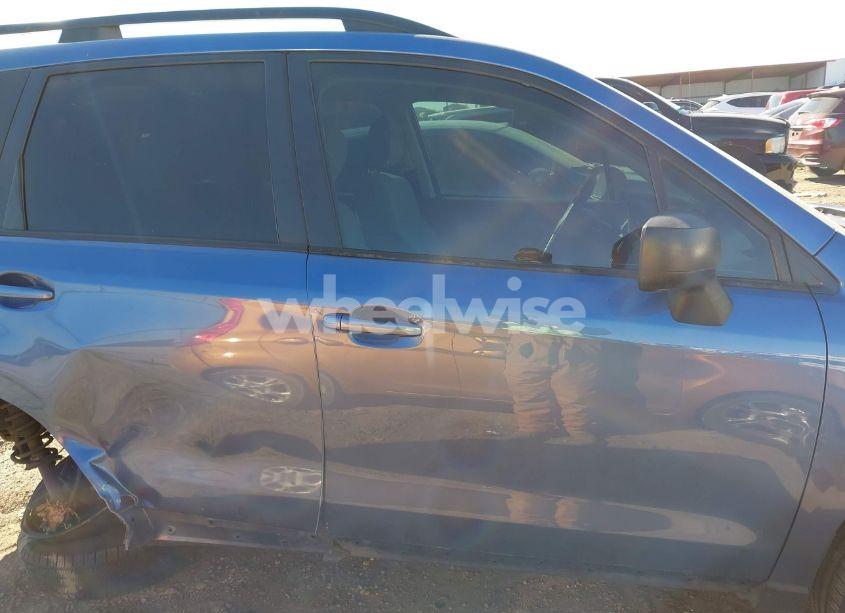 Photo 14 of 2018 Subaru Forester 2.5I (VIN JF2SJABC2JH427073)