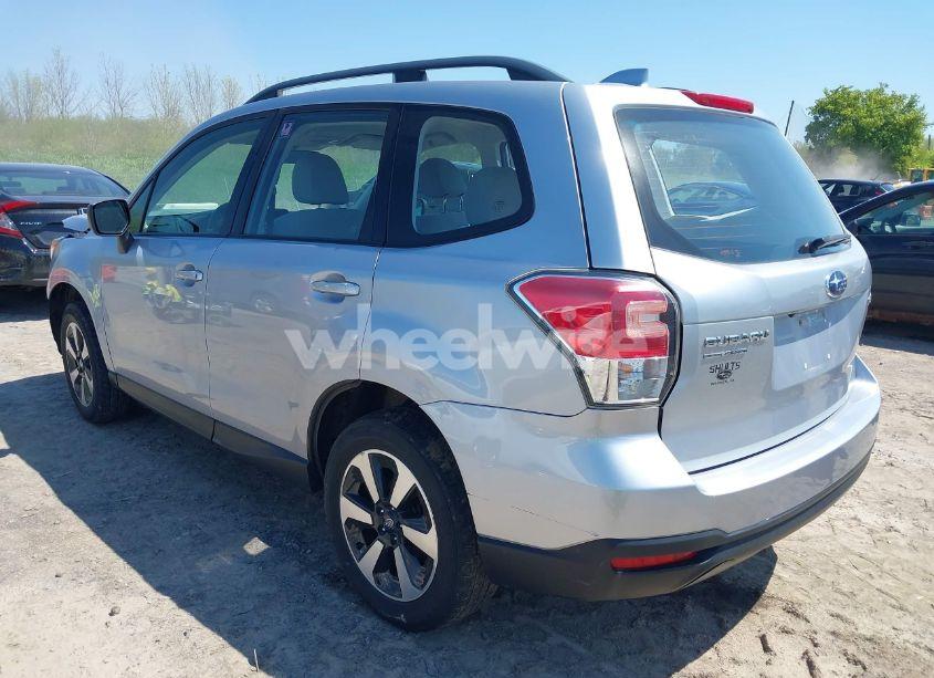 Photo 3 of 2018 Subaru Forester 2.5I (VIN JF2SJABC2JH463734)