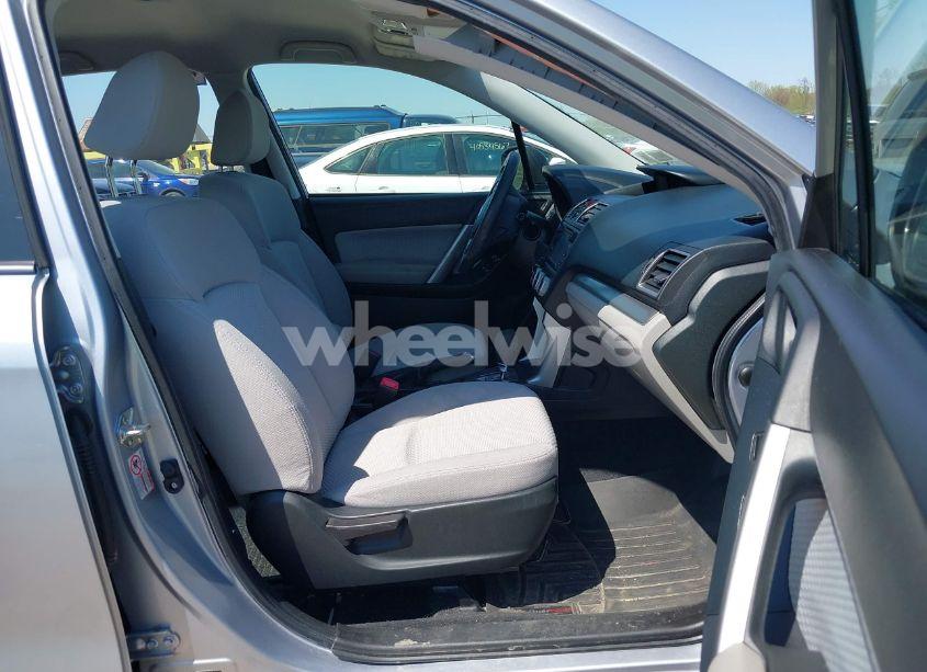 Photo 5 of 2018 Subaru Forester 2.5I (VIN JF2SJABC2JH463734)