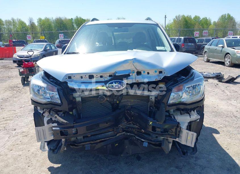 Photo 6 of 2018 Subaru Forester 2.5I (VIN JF2SJABC2JH463734)