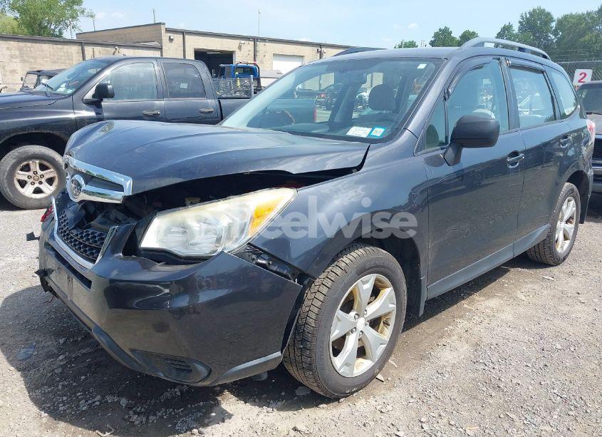 Photo 2 of 2015 Subaru Forester 2.5I (VIN JF2SJABC3FH473423)